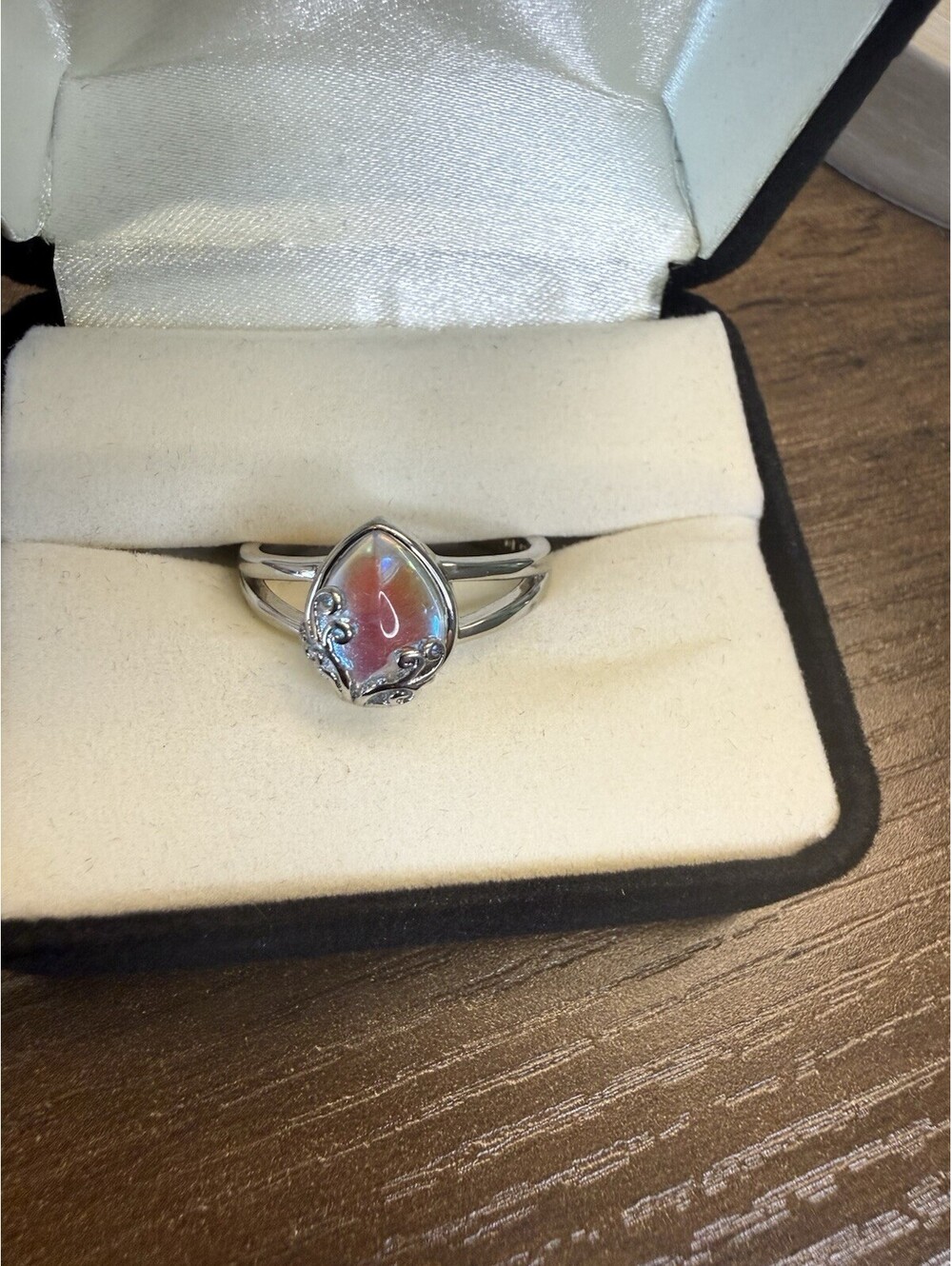 Silver Moonstone With Vines Ring .925 Size 10